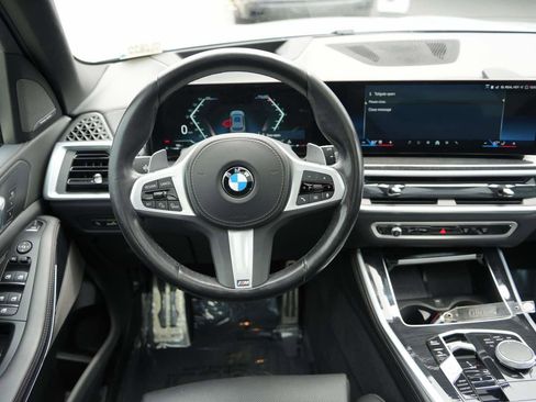 Certified 2024 BMW X5 xDrive40i w/ M Sport Package AWD/4WD image 8