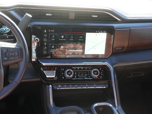 Used 2025 GMC Sierra 2500 Denali Ultimate AWD/4WD image 15