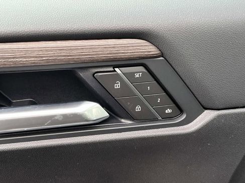 New 2026 GMC Acadia Denali w/ Super Cruise Package image 18