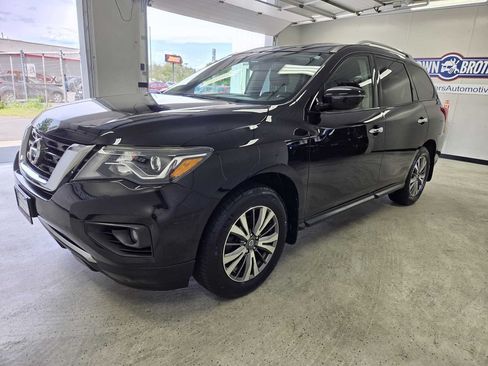 Used 2019 Nissan Pathfinder SV AWD/4WD image 1