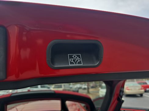 Used 2021 Toyota C-HR XLE image 13