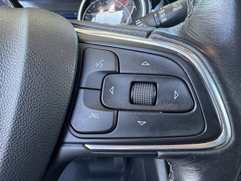 Used 2021 Buick Encore GX Select image 15