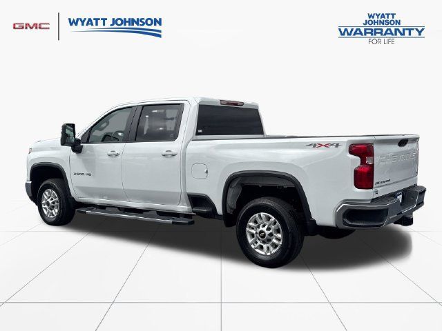 Used 2025 Chevrolet Silverado 2500 LT w/ Convenience Package AWD/4WD image 3