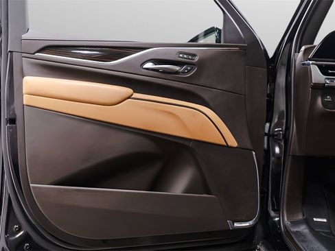 Used 2023 Cadillac Escalade ESV Sport image 26