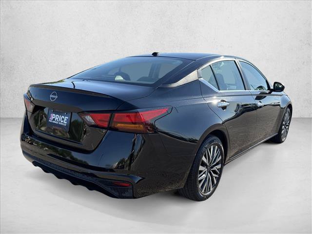 Used 2025 Nissan Altima 2.5 SV FWD image 5
