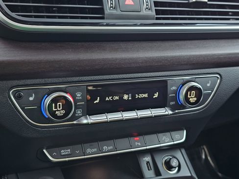 Used 2024 Audi Q5 2.0T Premium Plus image 38