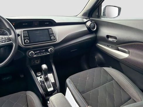 Used 2020 Nissan Kicks SV FWD image 21