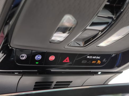 New 2025 Cadillac Optiq Luxury 1 image 15