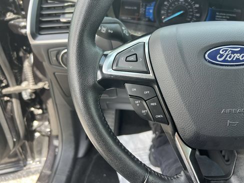 Used 2024 Ford Edge SEL AWD/4WD image 19