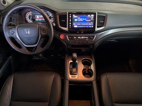 Used 2017 Honda Pilot EX-L image 3