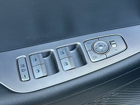 Used 2023 Hyundai Palisade SE image 12