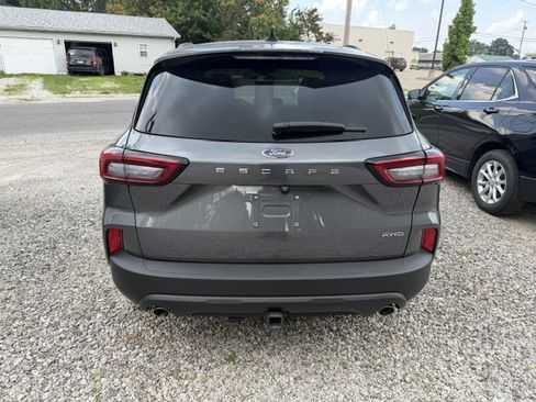 Used 2025 Ford Escape ST-Line Select w/ Class II Trailer Tow Package AWD/4WD image 4