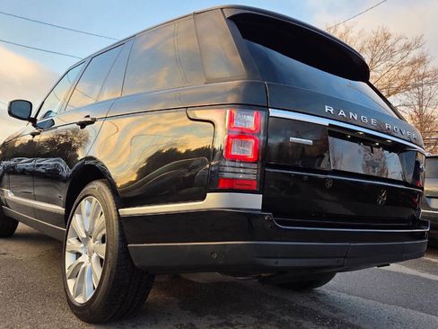 Used 2016 Land Rover Range Rover Supercharged image 11