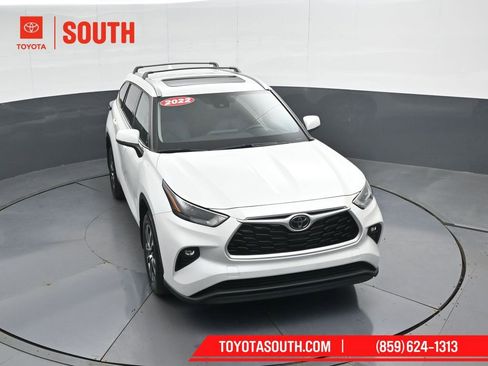 Used 2022 Toyota Highlander XLE image 53