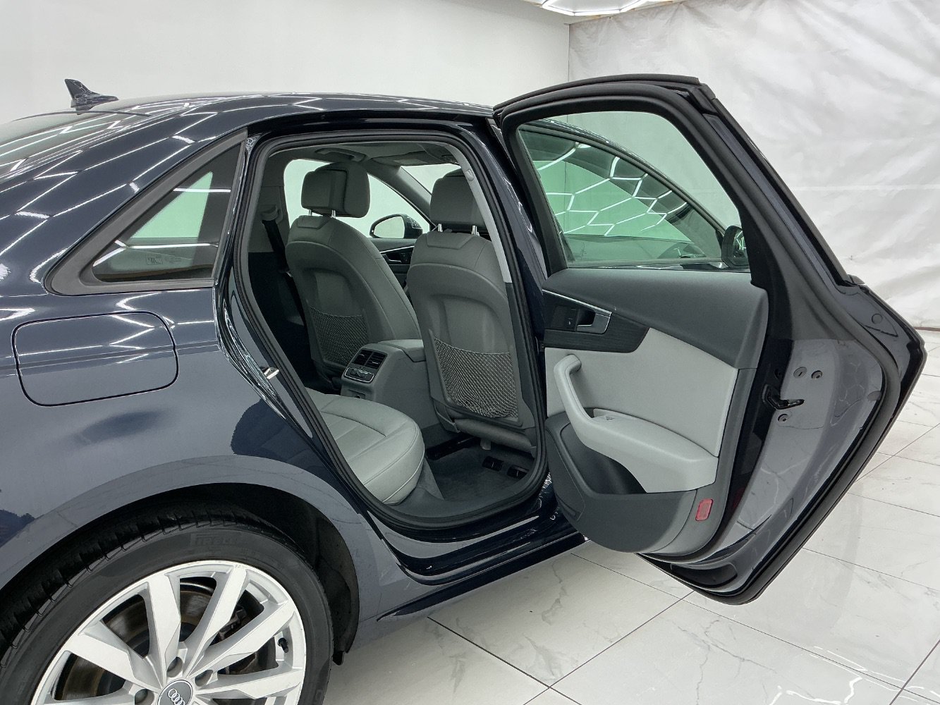 Used 2018 Audi A4 2.0T Premium AWD/4WD image 23