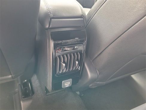 New 2026 Jeep Compass Latitude image 7