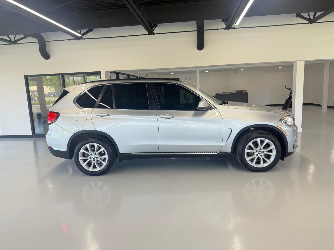 Used 2016 BMW X5 xDrive35i AWD/4WD image 4