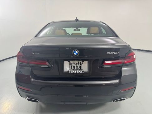 Certified 2023 BMW 530i xDrive w/ M Sport Package AWD/4WD image 7