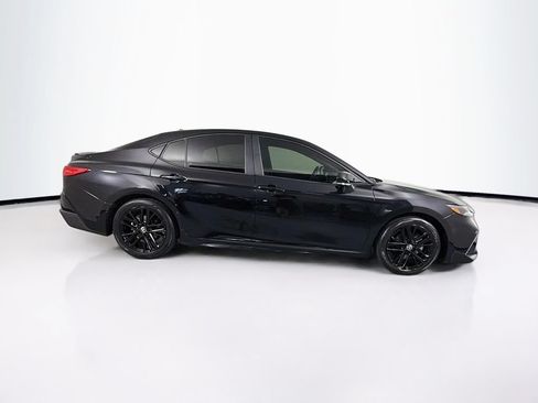 Used 2025 Toyota Camry SE w/ Convenience Package FWD image 11
