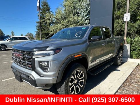 Used 2024 GMC Canyon AT4 w/ AT4 Premium Package AWD/4WD image 2