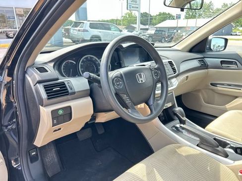 Used 2015 Honda Accord LX image 23
