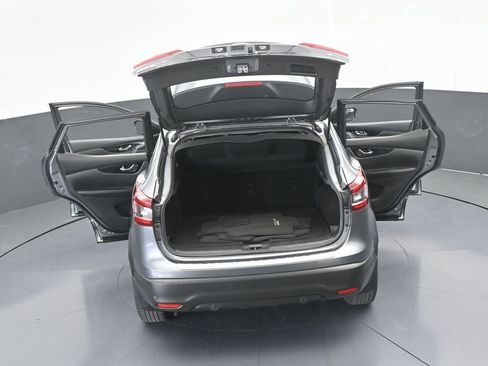 Used 2021 Nissan Rogue Sport SV image 70