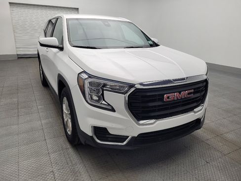 Used 2024 GMC Terrain SLE FWD image 14