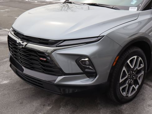 Certified 2025 Chevrolet Blazer RS w/ Driver Confidence II Package image 6