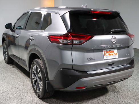 Used 2023 Nissan Rogue SV FWD image 9