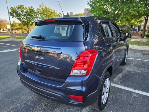 Used 2019 Chevrolet Trax LS FWD image 7