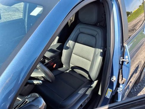 Used 2025 Chevrolet Equinox LT w/ Convenience Package II AWD/4WD image 65