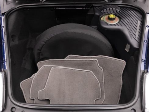 Used 2004 Porsche 911 Targa RWD image 94