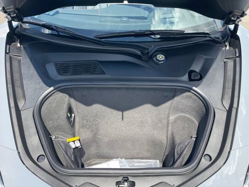 Used 2024 Chevrolet Corvette Stingray Premium Conv w/ Z51 Performance Package RWD image 30