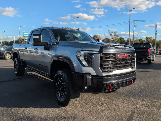 Used 2024 GMC Sierra 2500 AT4X AWD/4WD image 12
