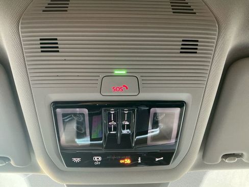 New 2026 Volkswagen Atlas SE image 24