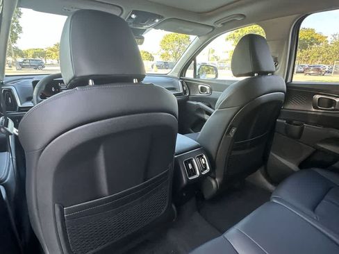 Used 2026 Kia Sorento S w/ S Panoramic Sunroof Package FWD image 23