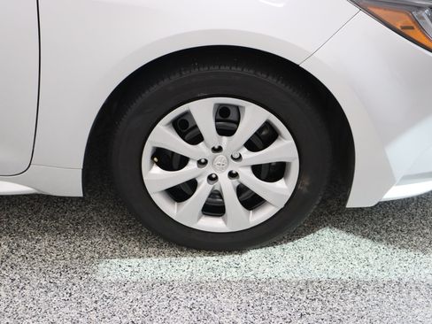 Certified 2024 Toyota Corolla LE FWD image 5