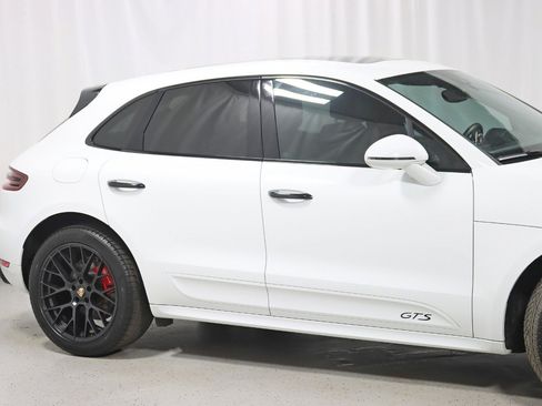 Used 2017 Porsche Macan GTS w/ Premium Package Plus AWD/4WD image 3