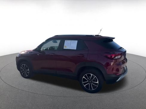 Used 2025 Chevrolet TrailBlazer LT image 9