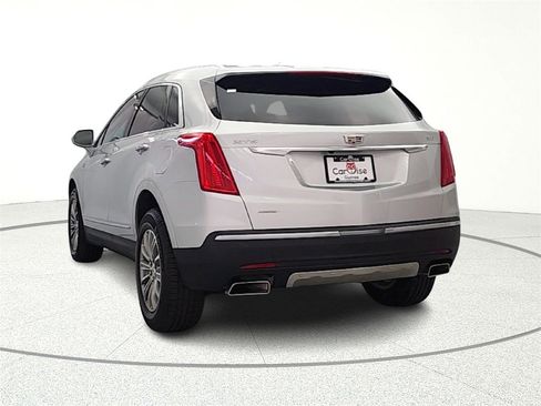 Used 2018 Cadillac XT5 Luxury w/ Driver Awareness Package image 6