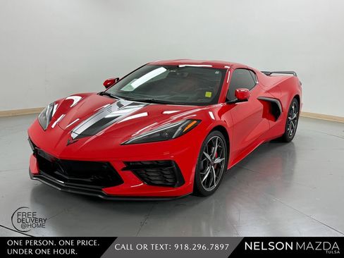 Used 2022 Chevrolet Corvette Stingray Preferred Cpe RWD image 1