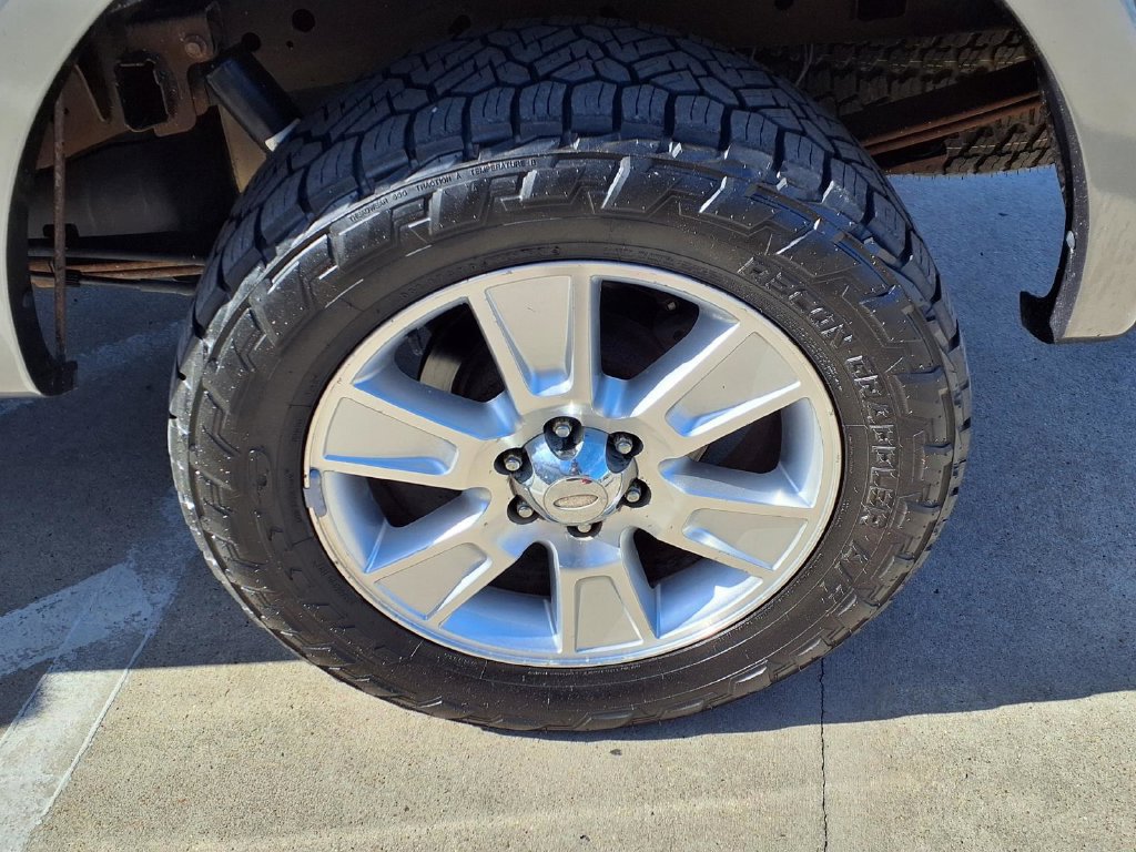 Used 2011 Ford F150 Lariat w/ Lariat Plus Pkg AWD/4WD image 20