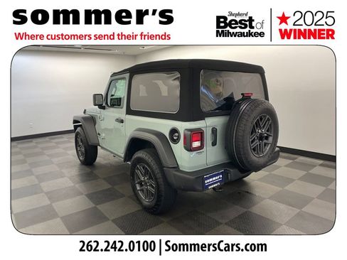 Used 2024 Jeep Wrangler Sport AWD/4WD image 3