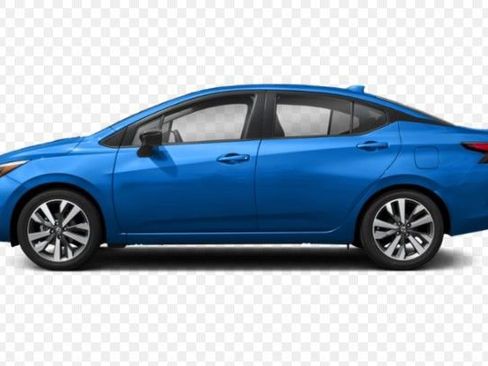 Used 2022 Nissan Versa S FWD image 2