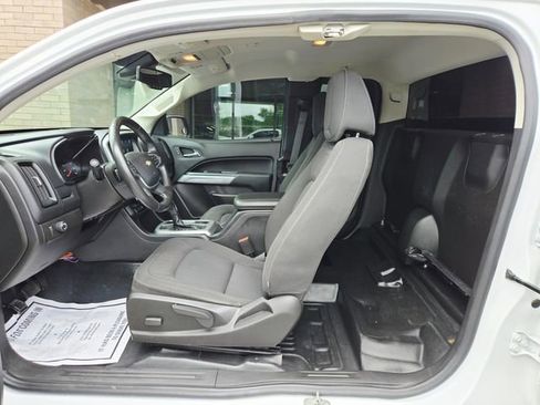Used 2021 Chevrolet Colorado LT w/ Fleet Safety Package RWD image 19