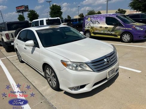 Used 2011 Toyota Avalon Limited FWD image 1