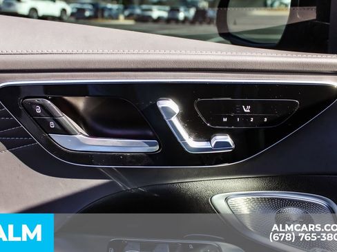 Used 2025 Mercedes-Benz C 36 AMG S image 37