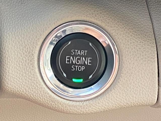 Used 2022 Buick Envision Avenir w/ Technology Package II AWD/4WD image 23