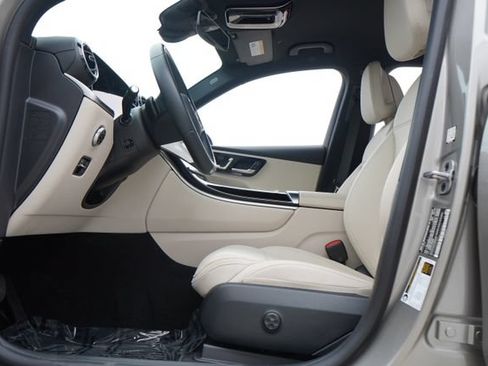 Certified 2024 Mercedes-Benz GLC 300 image 24