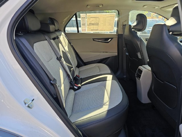 New 2026 Kia Niro Wave w/ Wave Preserve Package FWD image 12
